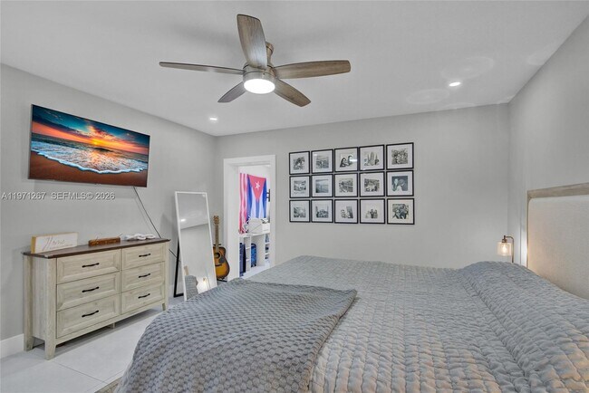 Building Photo - 15962 SW 138th Ct