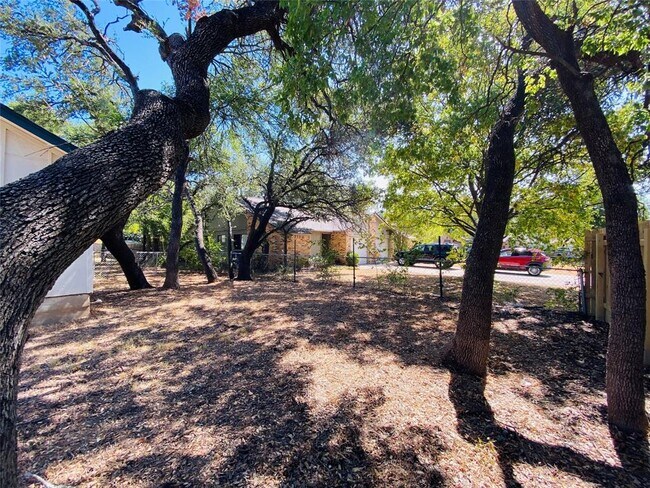 Building Photo - 12601 Teague Trail