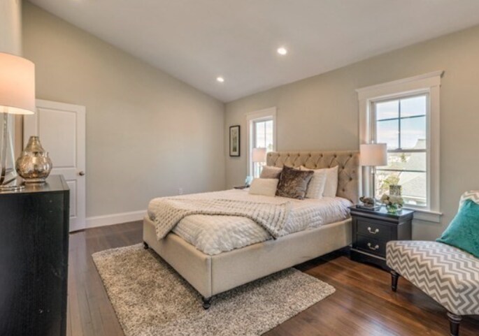 Building Photo - 107 Warren St