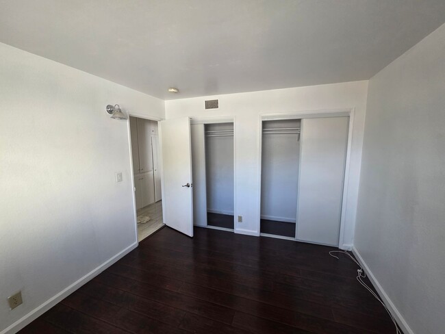 Building Photo - 3 Bedroom Home for Rent with RV Parking, Rock Views & Large Lot