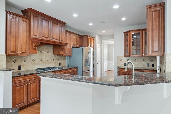 Building Photo - 42524 Rowderbury Square