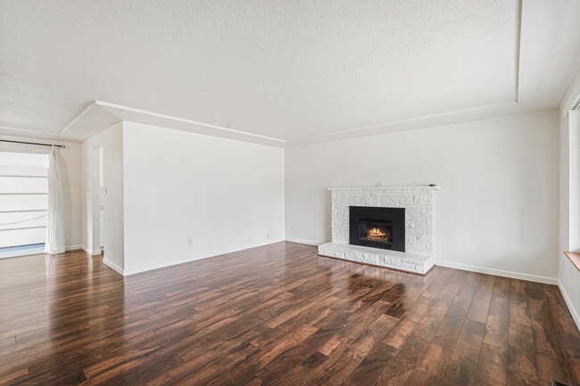 Building Photo - 4802 S 73rd St