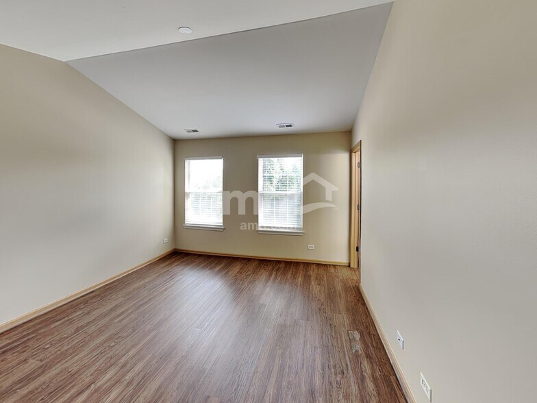 Building Photo - 4133 Hoffman St