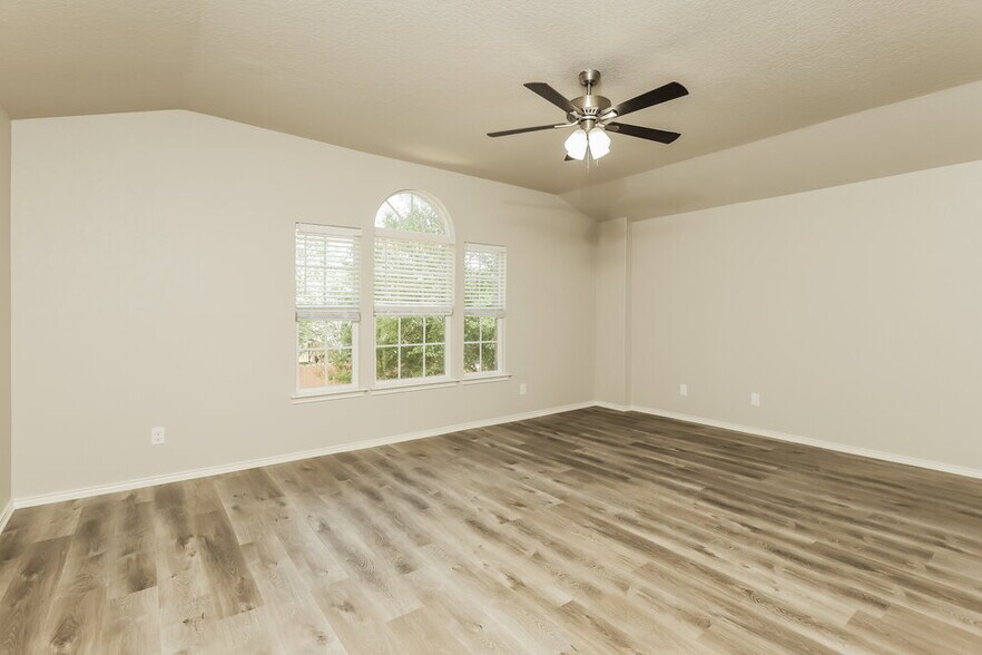 Building Photo - 6319 Tulia Way
