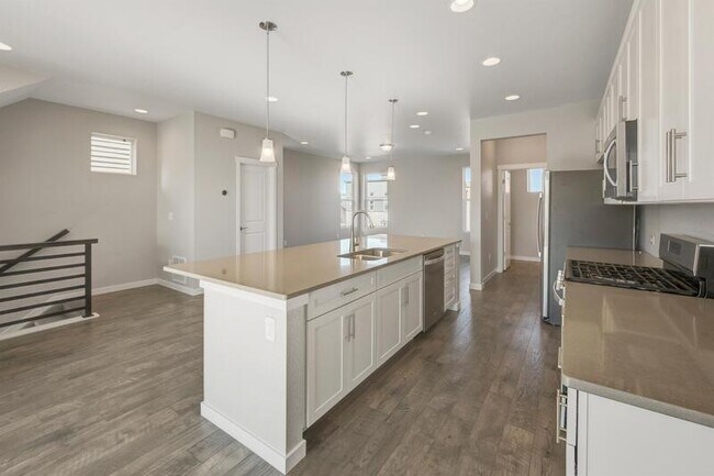 Building Photo - 2464 Jazzy Lady Ct