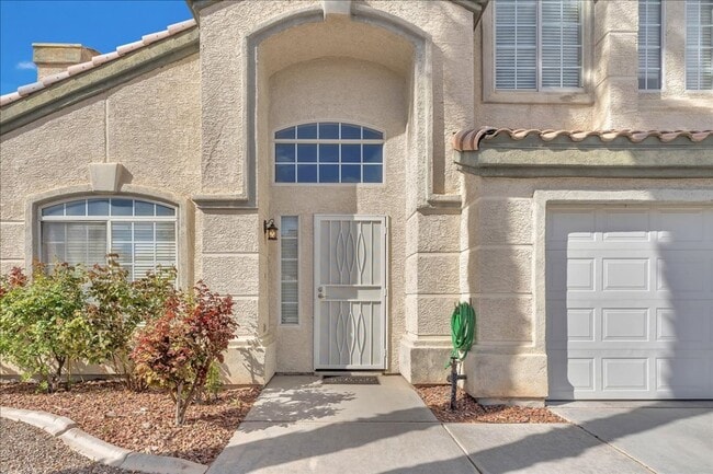 Building Photo - 7237 Buglehorn St