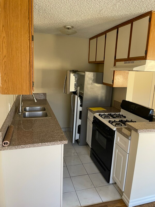 Building Photo - 5853 Virginia Ave