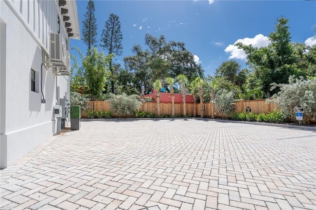 Building Photo - 1234 15th St