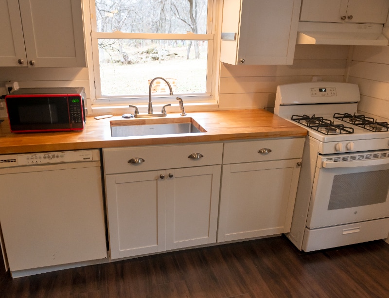 Building Photo - 1631 S Huntington Dr