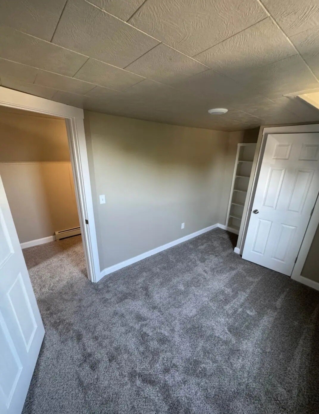 Building Photo - 1026 S 3rd Ave