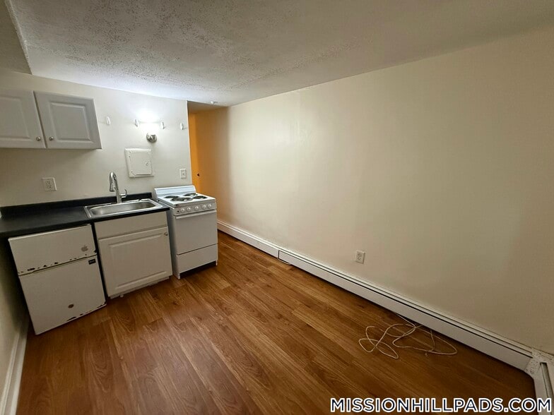 Building Photo - 51 S Huntington Ave