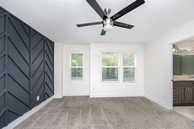 Building Photo - 1004 Antioch Pike