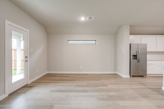 Building Photo - Brand New Build Near Alliance Airport!