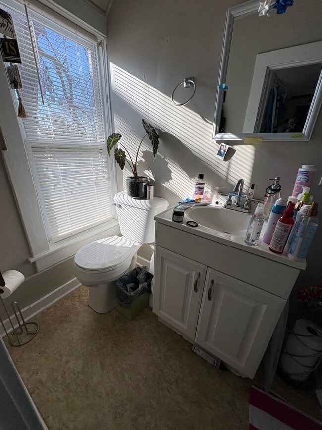 Building Photo - ADI - Kilbourn