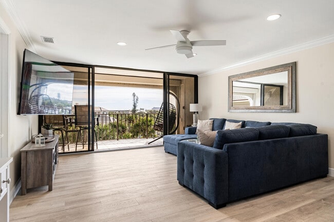 Building Photo - 5300 Jimmy Buffett Mem Hwy