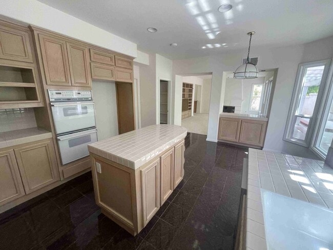 Building Photo - CALABASAS MEDITERRANEAN ESTATE IN THE BELL...