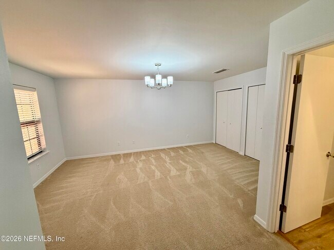 Building Photo - 622 Briar Way Ln