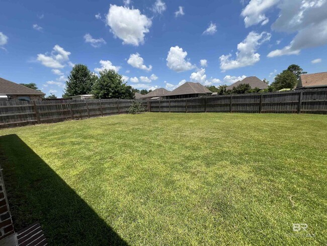 Building Photo - 1065 Crown Walk Dr