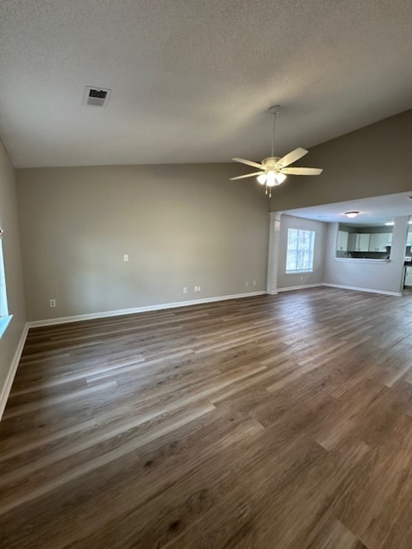 Building Photo - 121 Fair Haven Way