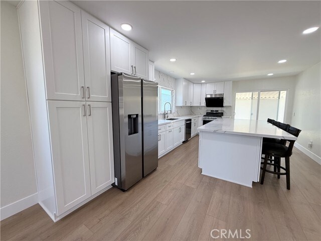 Building Photo - 12650 Cypress Ave