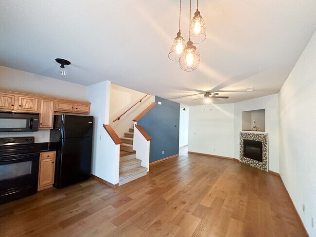 Building Photo - Italian Estates Property Management