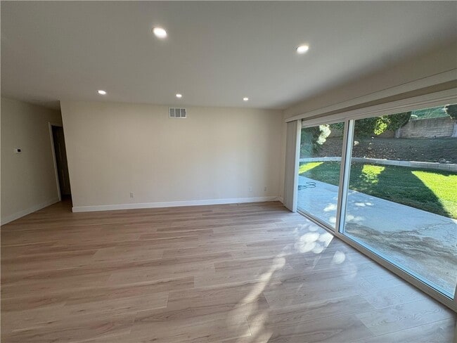 Building Photo - 23260 Forest Canyon Dr