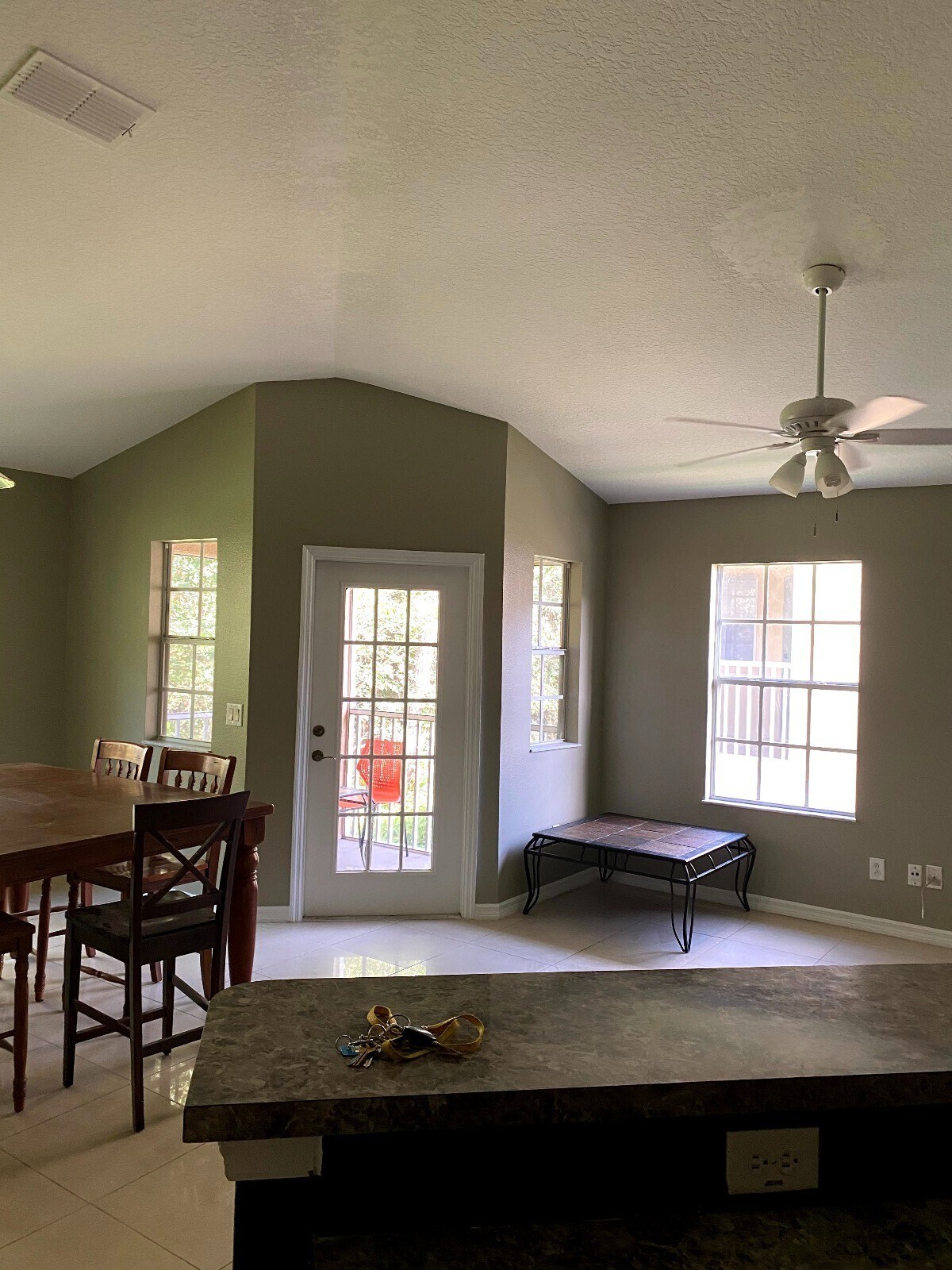 Building Photo - 3687 Oakdale Cir