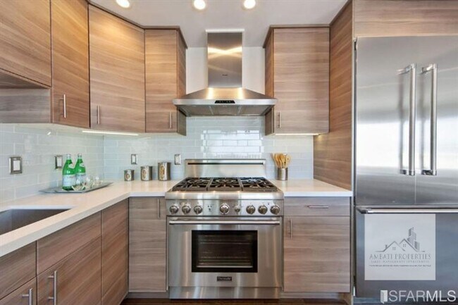 Building Photo - Bernal Heights Oasis: Stunning Renovated View Home with Modern Chic Open House Sunday 1/18 2-4