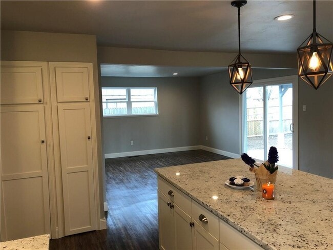 Building Photo - 2620 Keats Pl