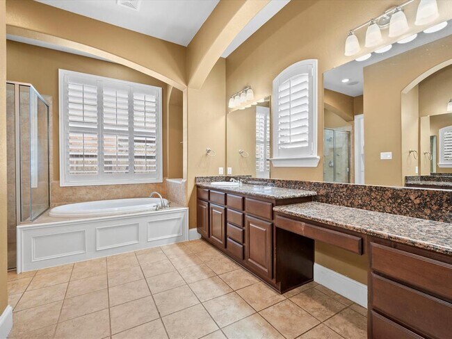 Building Photo - 17306 Lake Chelan Ln
