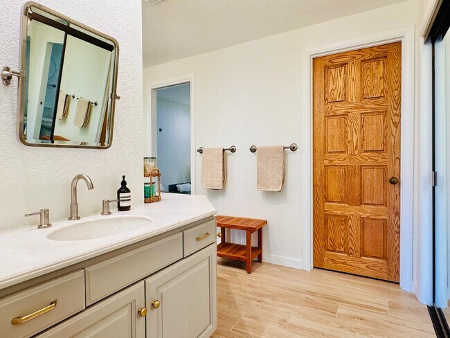 Building Photo - 49435 Ave Club La Quinta