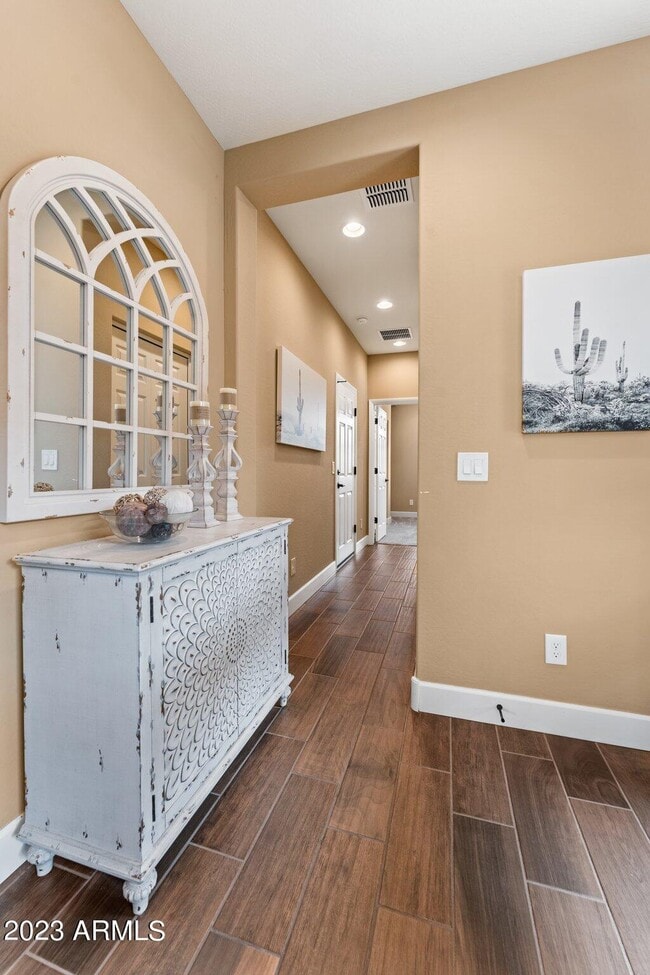 Building Photo - 4456 Covered Wagon Trl