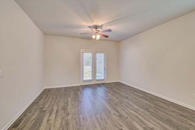 Building Photo - 2892 Calli Crossing Dr