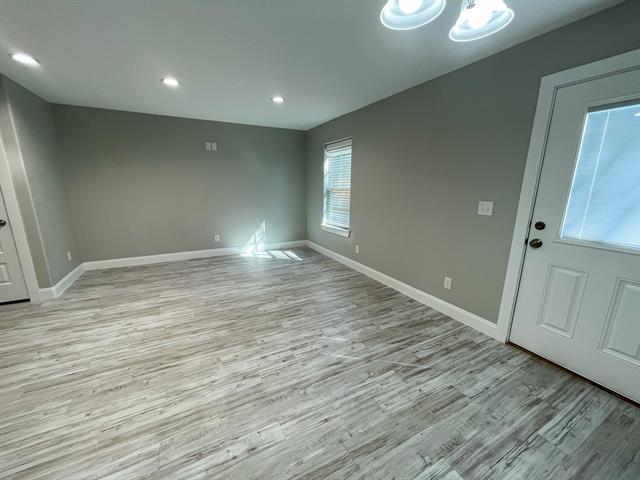 Building Photo - 2622 S Fannin Ave