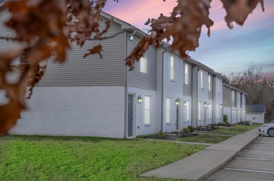 Building Photo - 180 Cave Rd
