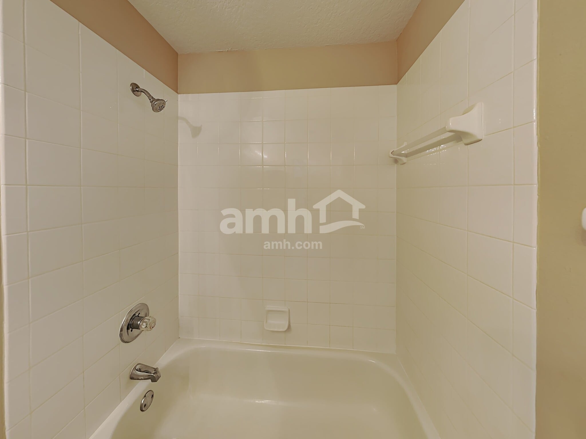 Building Photo - 7114 Colonial Lake Dr