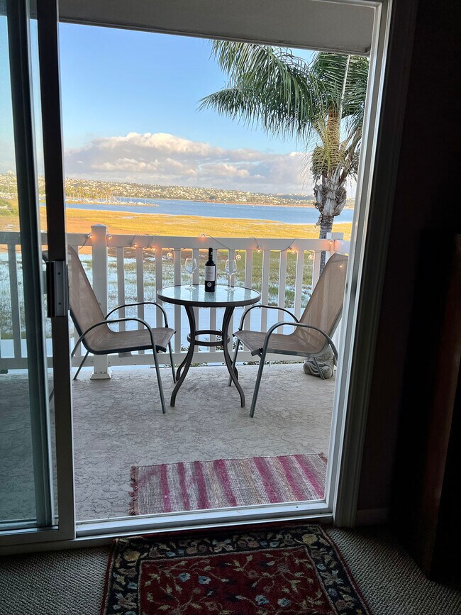 Balcony - 4015 Crown Point Dr