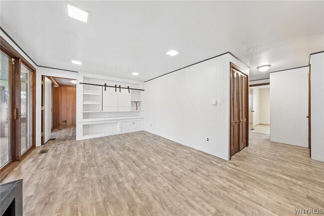 Building Photo - 40 Tristan Ln