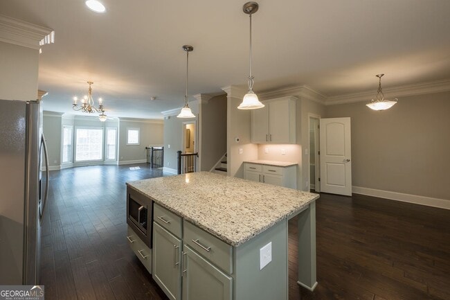 Building Photo - 921 Hickory Leaf Ct SE