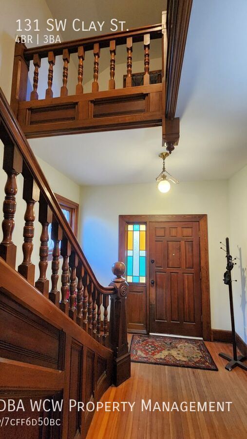 Building Photo - 131 SW Clay St