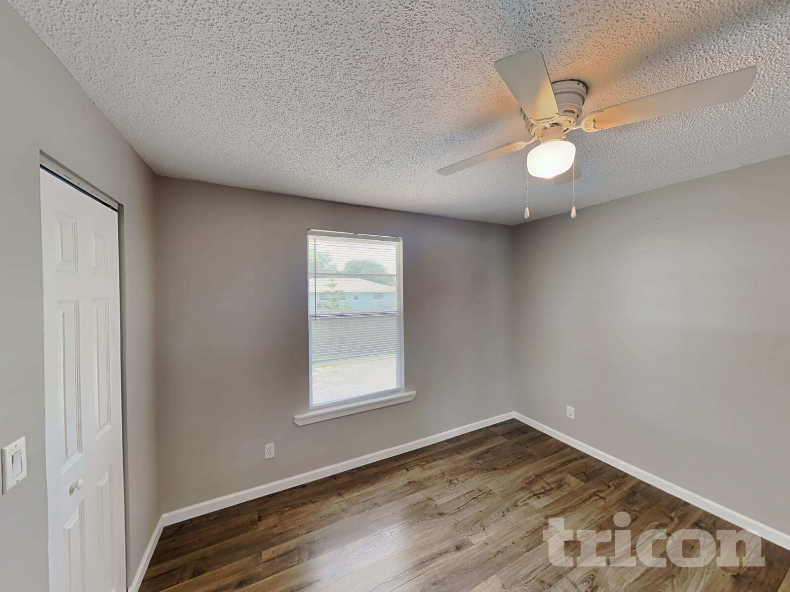 Building Photo - 5513 3rd Avenue Plaza W