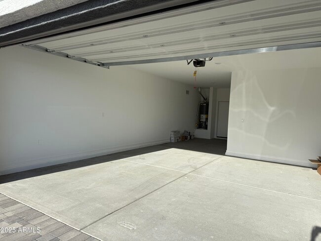 Building Photo - 25321 N 75th Ln