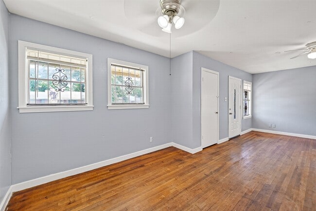 Building Photo - 3918 Tavenor Ln