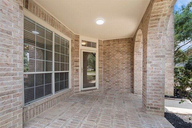 Building Photo - 7218 Broadelm Dr