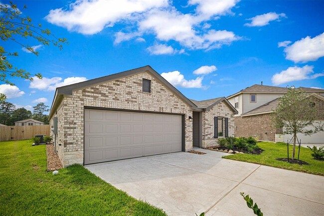 Building Photo - 8019 Camphor Ct
