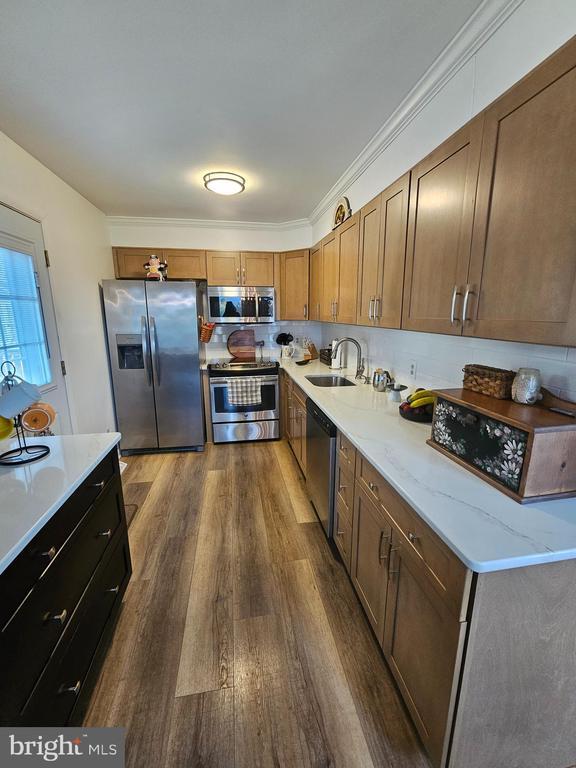 Building Photo - 82 Basin Rd