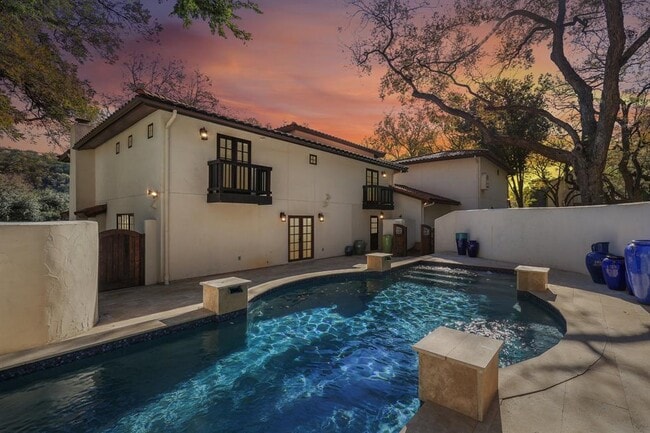 Building Photo - 2706 Pearce Rd