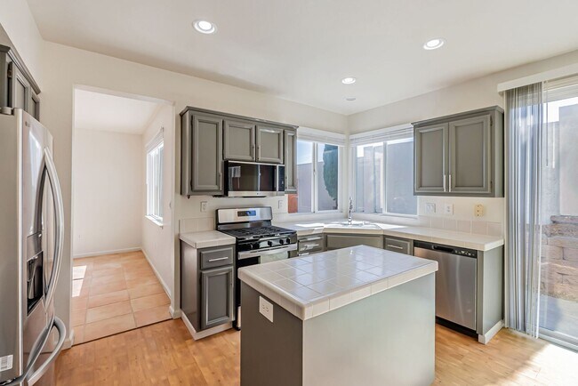 Building Photo - Freshly Renovated Single-Family Home for Rent