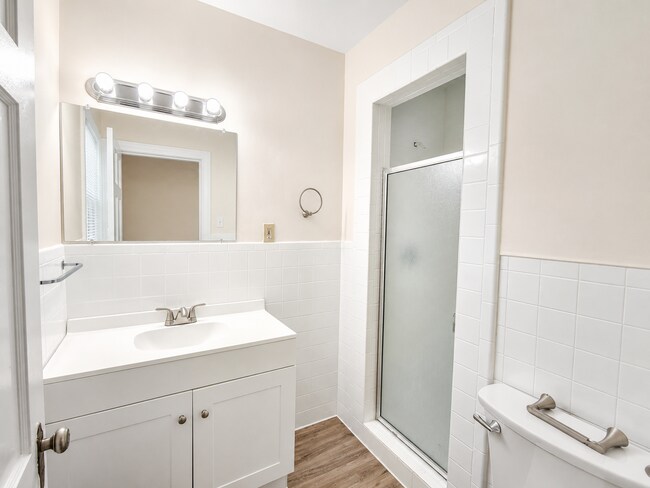 Building Photo - COMPLETELY REMODELED 3 BEDROOM, 2 BATHROOM HOME COMING SOON!
