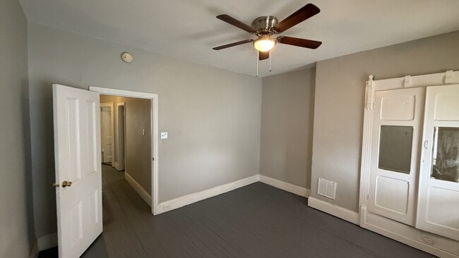 Building Photo - 2554 N Bouvier St